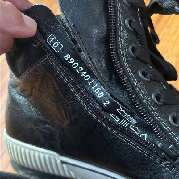 REMONTE BLACK LEATHER HIGH TOP SNEAKERS - Picture 5 of 8